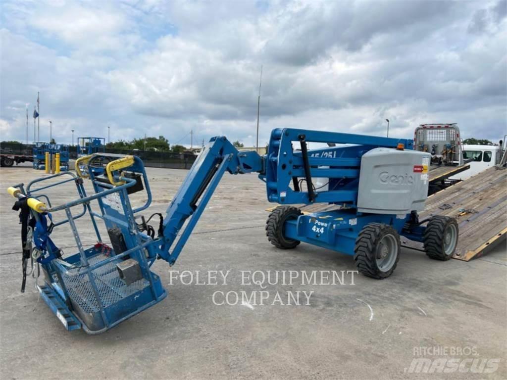 Genie Z45/25JG4 Bomlifte med knækarm