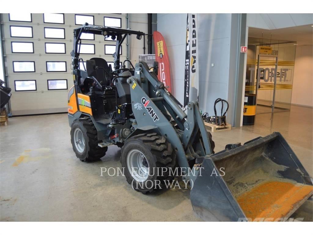 Giant G2200 E Læssemaskiner på hjul