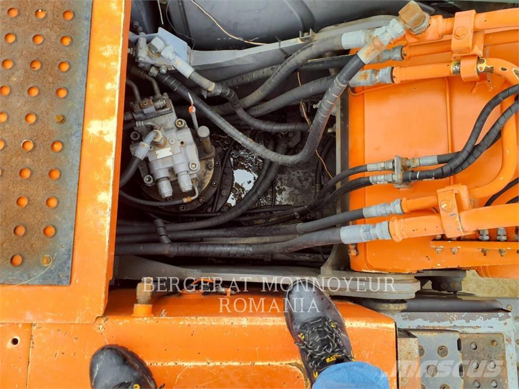 Hitachi ZX2400N-3 Gravemaskiner på larvebånd