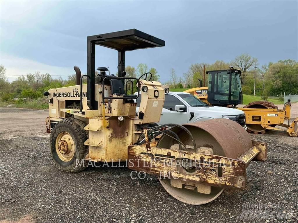 Ingersoll Rand SD70 Enkelt tromle