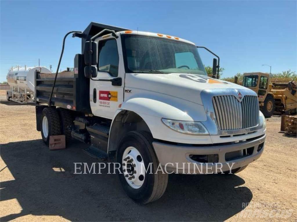 International 6YD DUMP Tankbiler