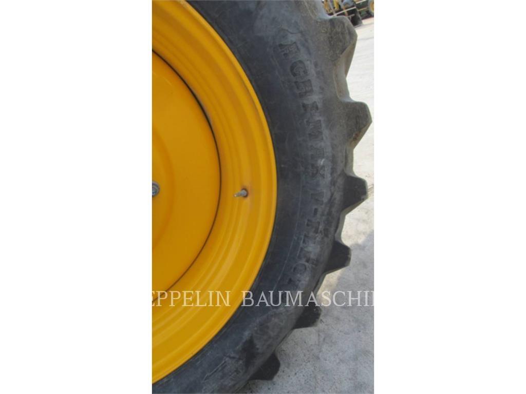 JCB 8330 Udkørselsmaskiner