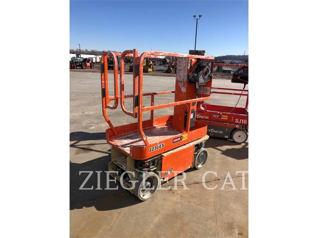 JLG 1230ES Saxlifte