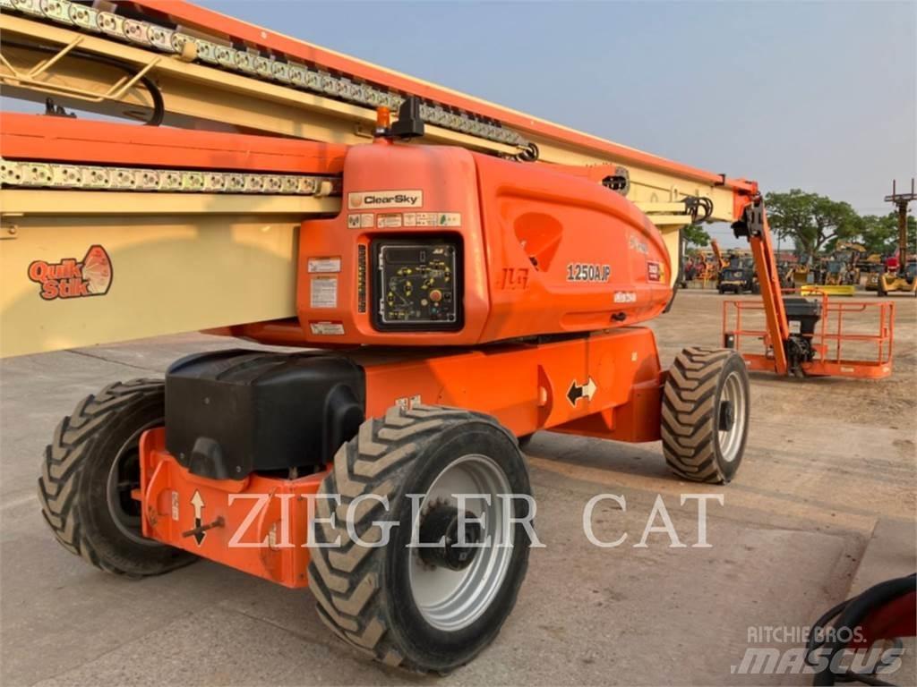 JLG 1250AJP Bomlifte med knækarm