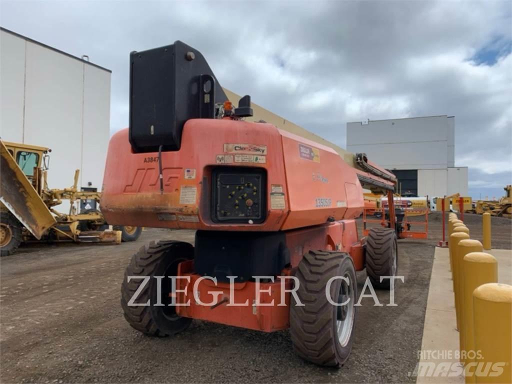 JLG 1350SJP Bomlifte med knækarm