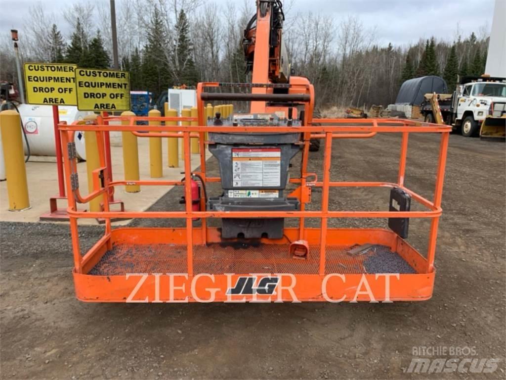 JLG 1350SJP Bomlifte med knækarm