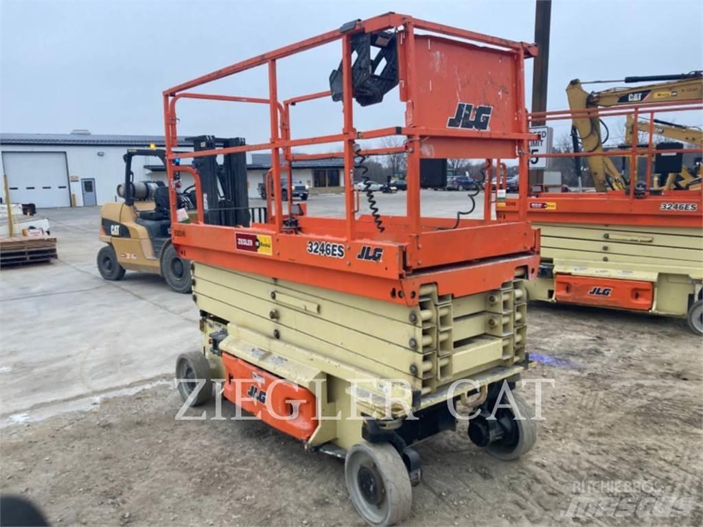 JLG 3246ES Saxlifte