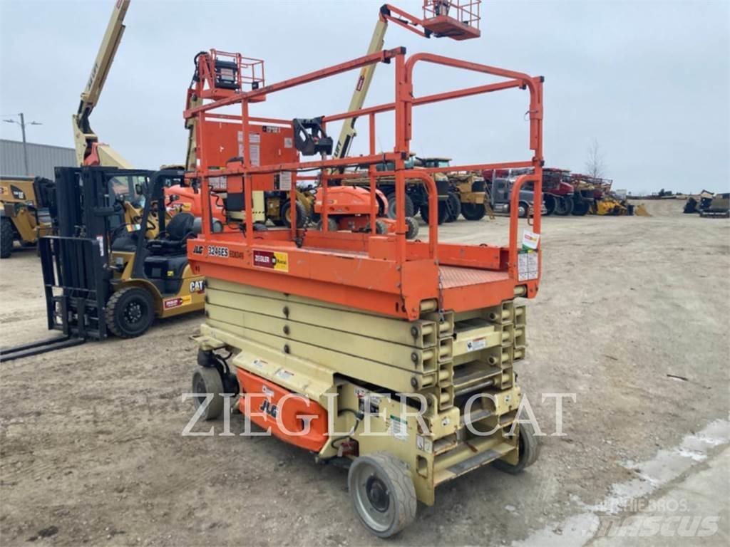 JLG 3246ES Saxlifte