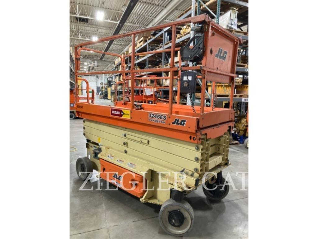 JLG 3246ES Saxlifte