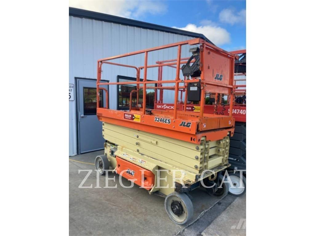 JLG 3246ES Saxlifte