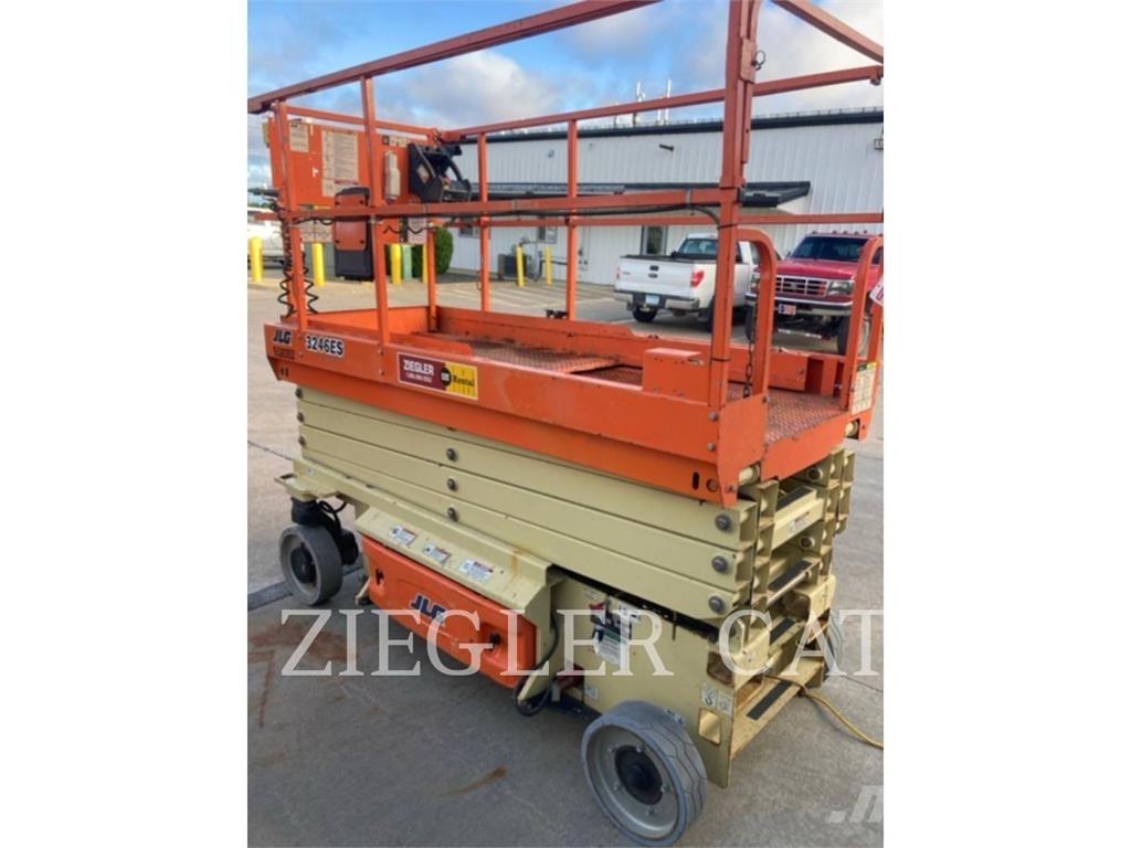 JLG 3246ES Saxlifte