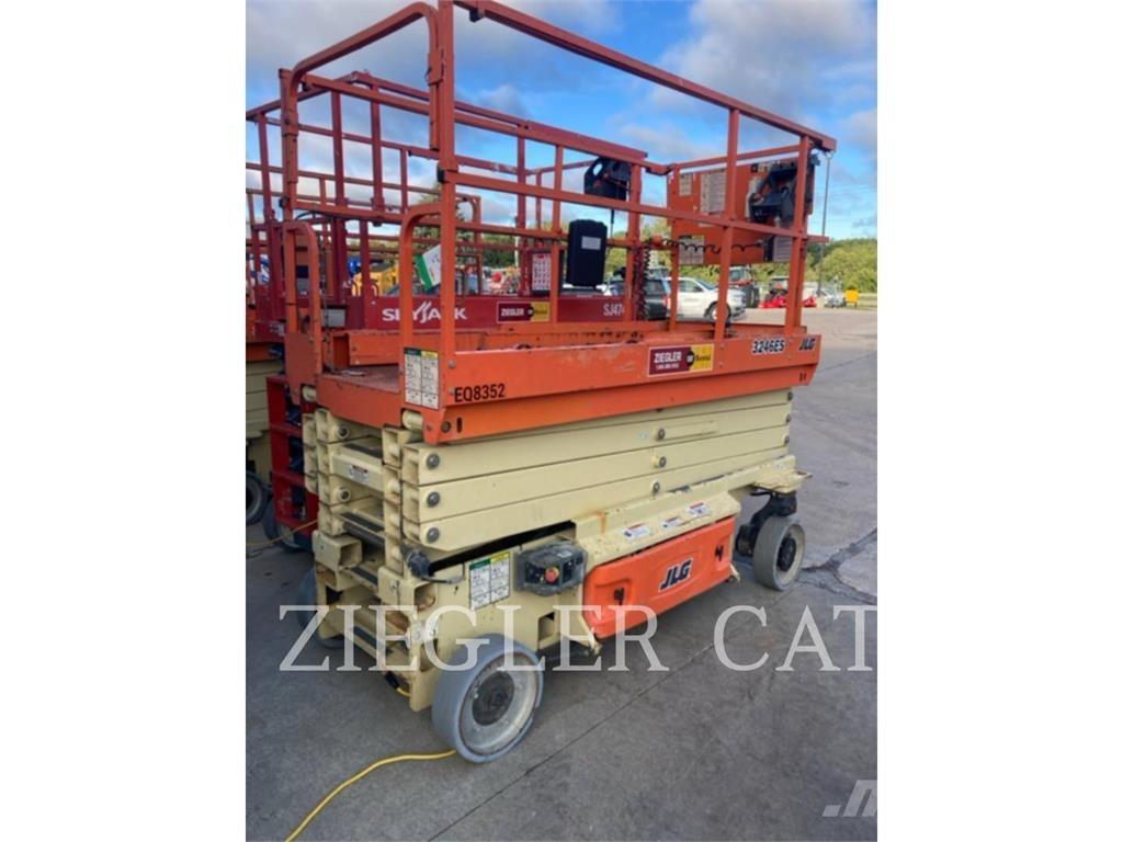 JLG 3246ES Saxlifte