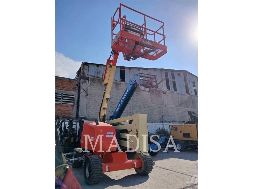 JLG 450AJ 4WD Bomlifte med knækarm