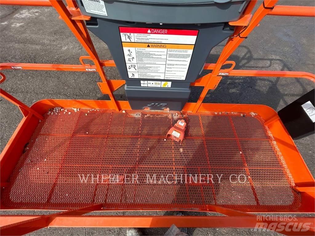 JLG 460SJ Bomlifte med knækarm