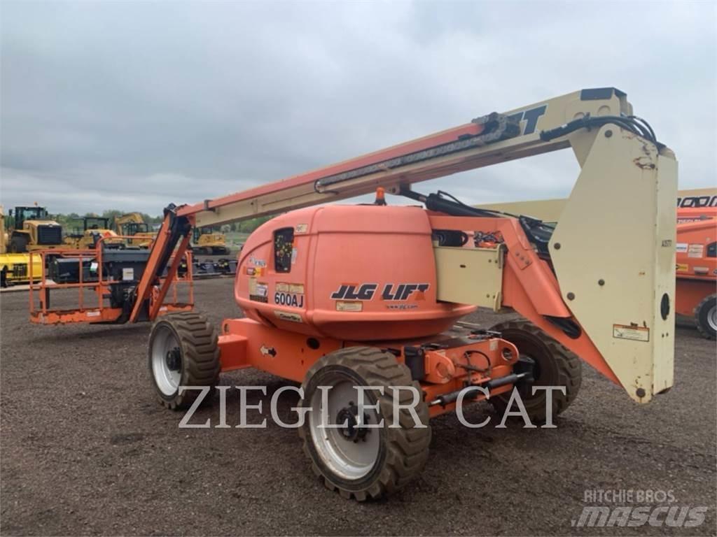 JLG 600AJ Bomlifte med knækarm