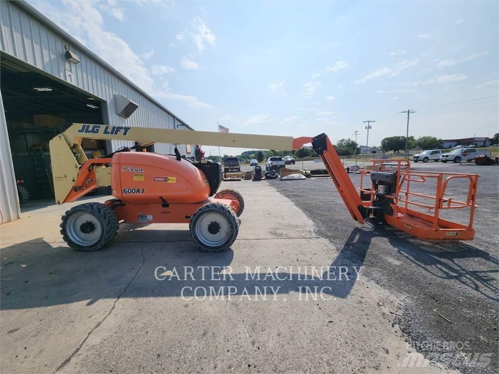 JLG 600AJ Bomlifte med knækarm