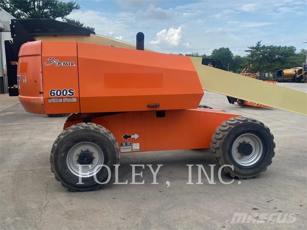 JLG 600S Bomlifte med knækarm