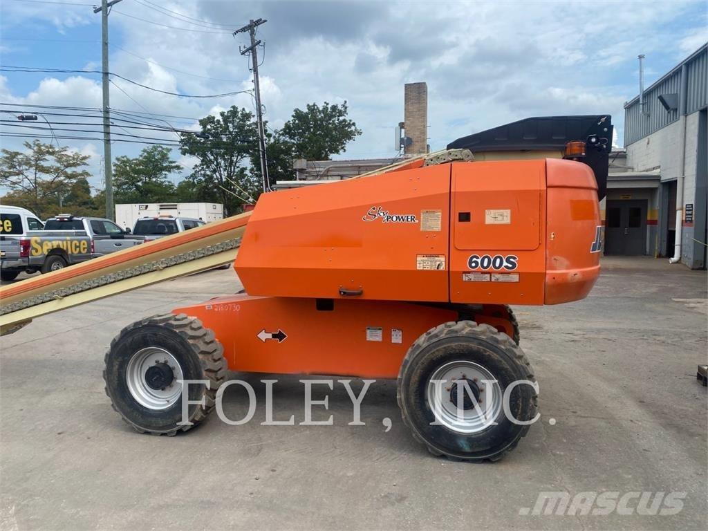 JLG 600S Bomlifte med knækarm