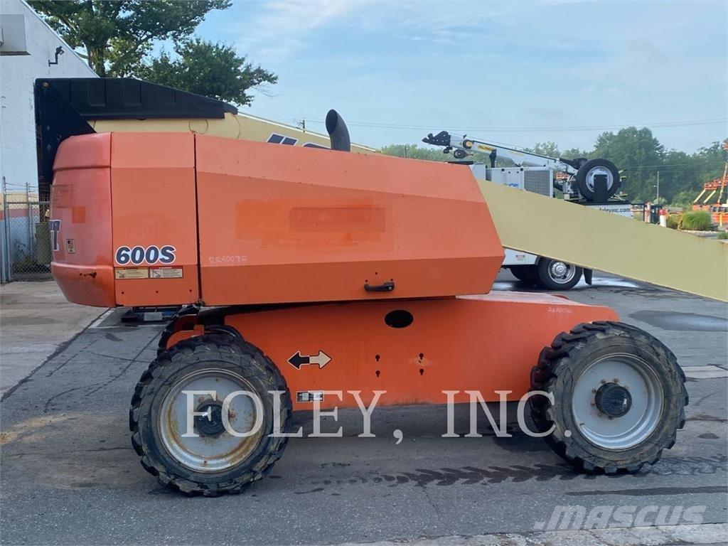 JLG 600S Bomlifte med knækarm