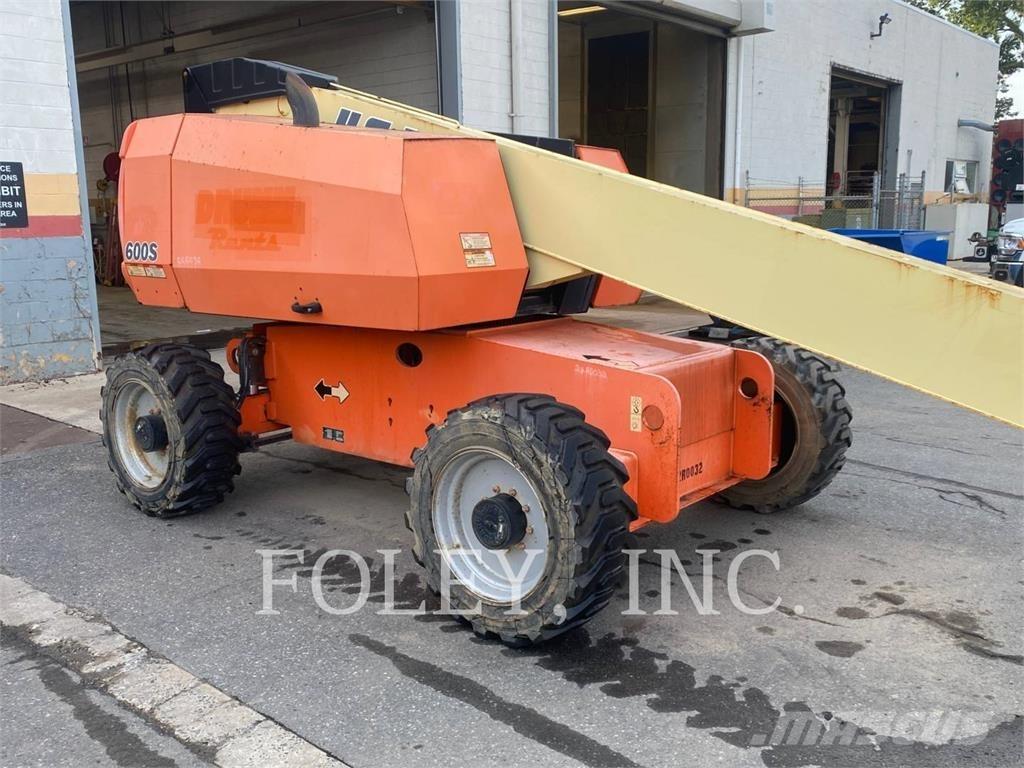 JLG 600S Bomlifte med knækarm