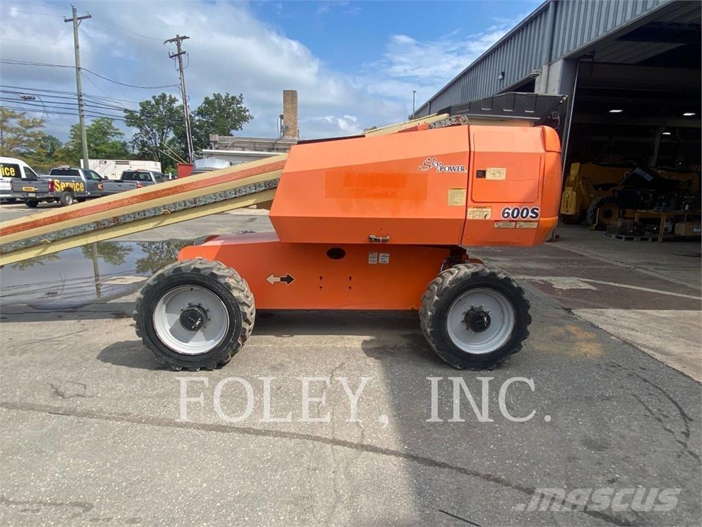 JLG 600S Bomlifte med knækarm