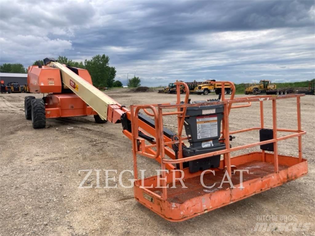 JLG 660SJ Bomlifte med knækarm