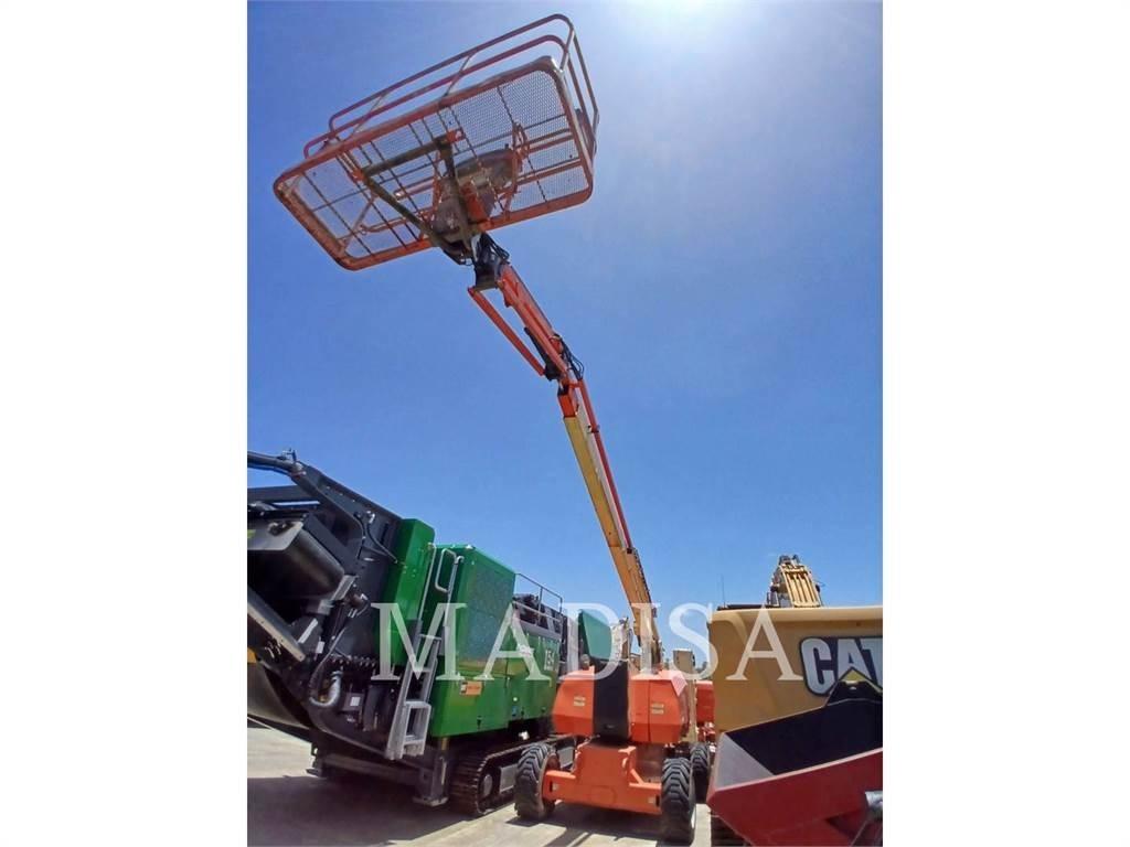JLG 800 AJ Bomlifte med knækarm