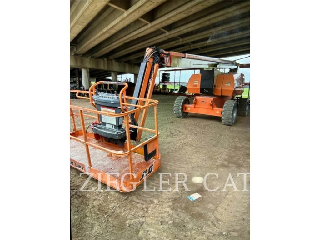 JLG 800AJ Bomlifte med knækarm