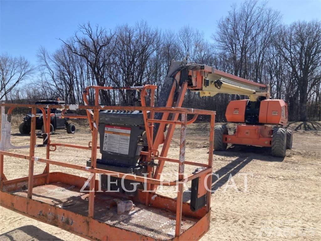 JLG 860SJ Bomlifte med knækarm