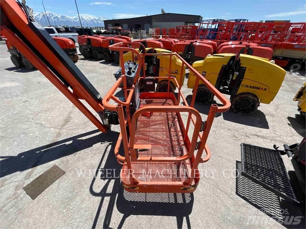 JLG 860SJ SP Bomlifte med knækarm