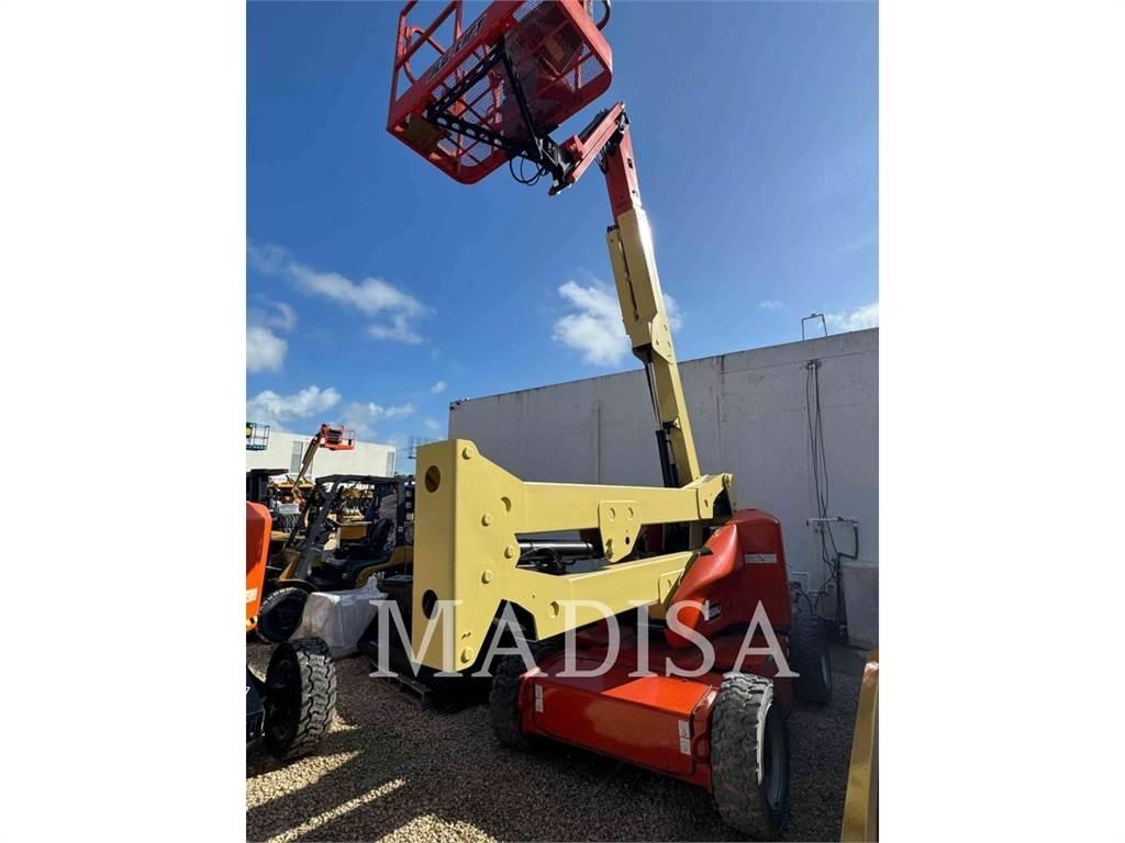 JLG E450AJ Bomlifte med knækarm