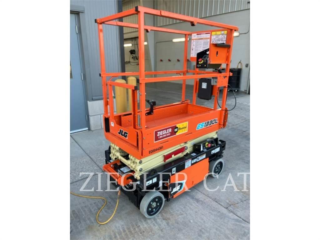 JLG ES1330L Saxlifte