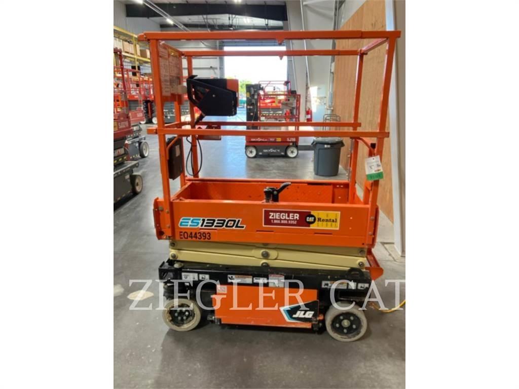 JLG ES1330L Saxlifte