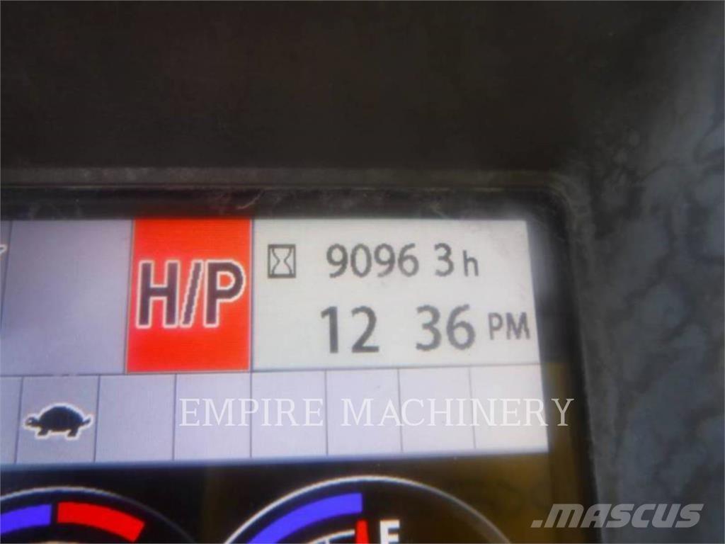 John Deere 135G Gravemaskiner på larvebånd