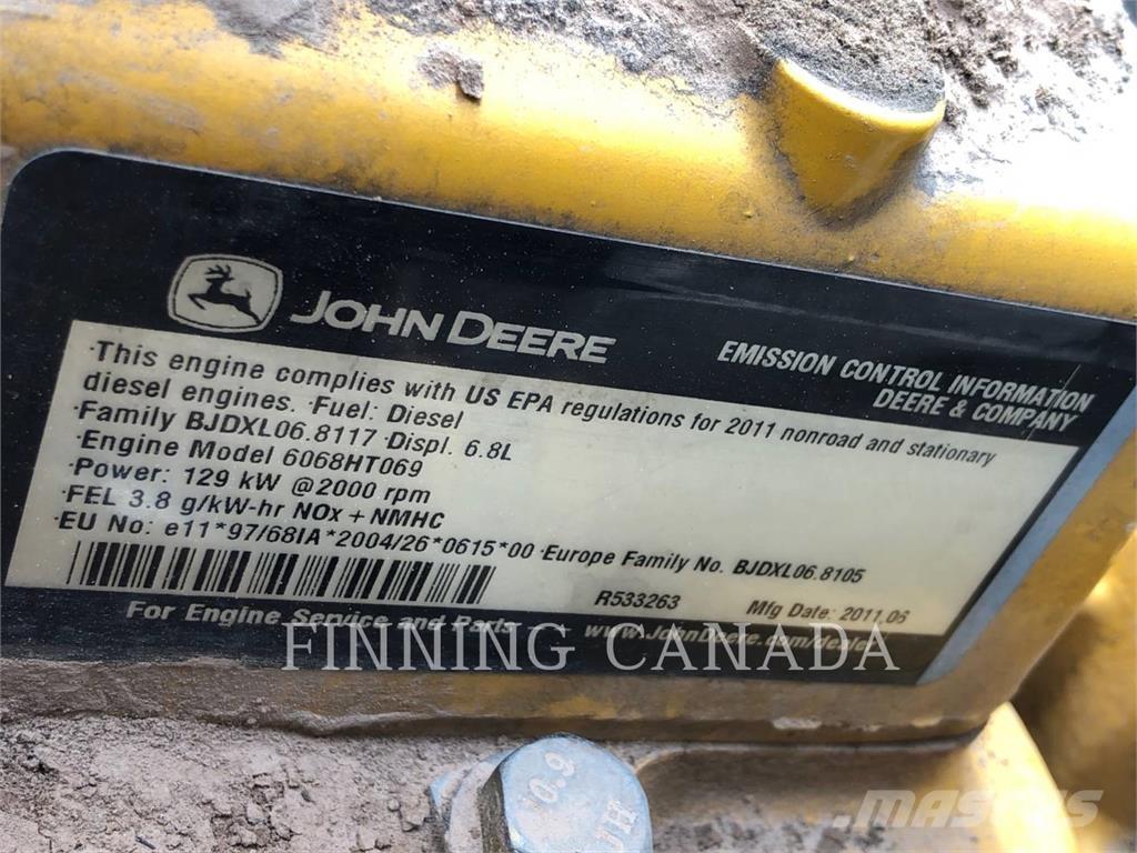 John Deere 200DLC Gravemaskiner på larvebånd