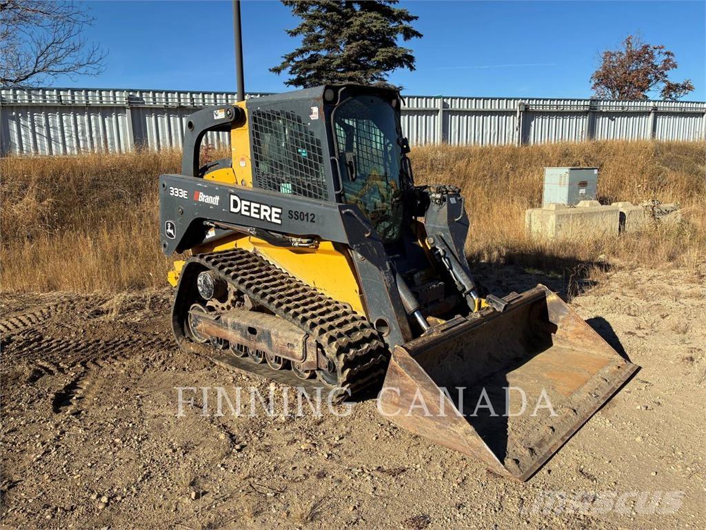 John Deere 333E Larvebåndslæssere