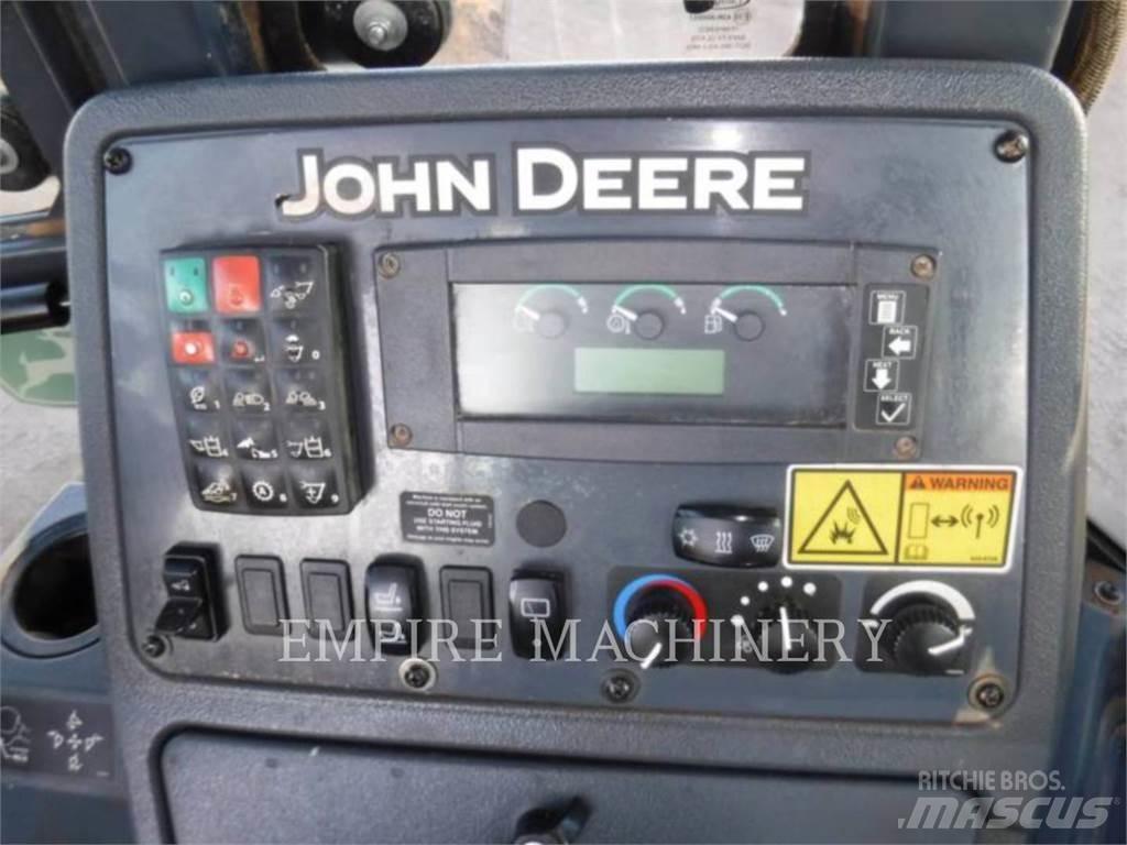John Deere 410L Rendegravere