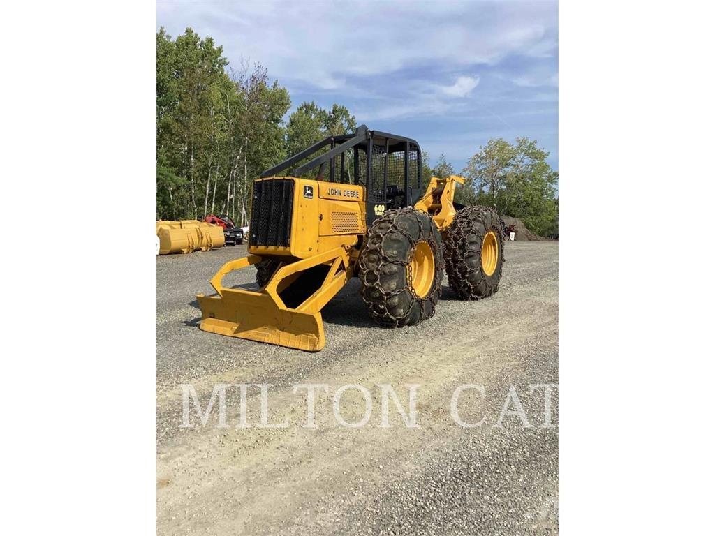 John Deere 640 Udslæbningstraktorer