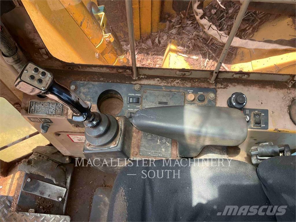 John Deere 653E Fældebunkelæggere