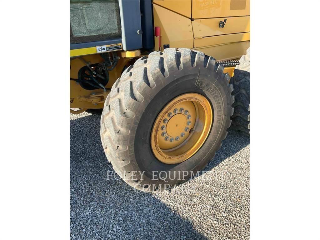 John Deere 670G Vejhøvle / Gradere