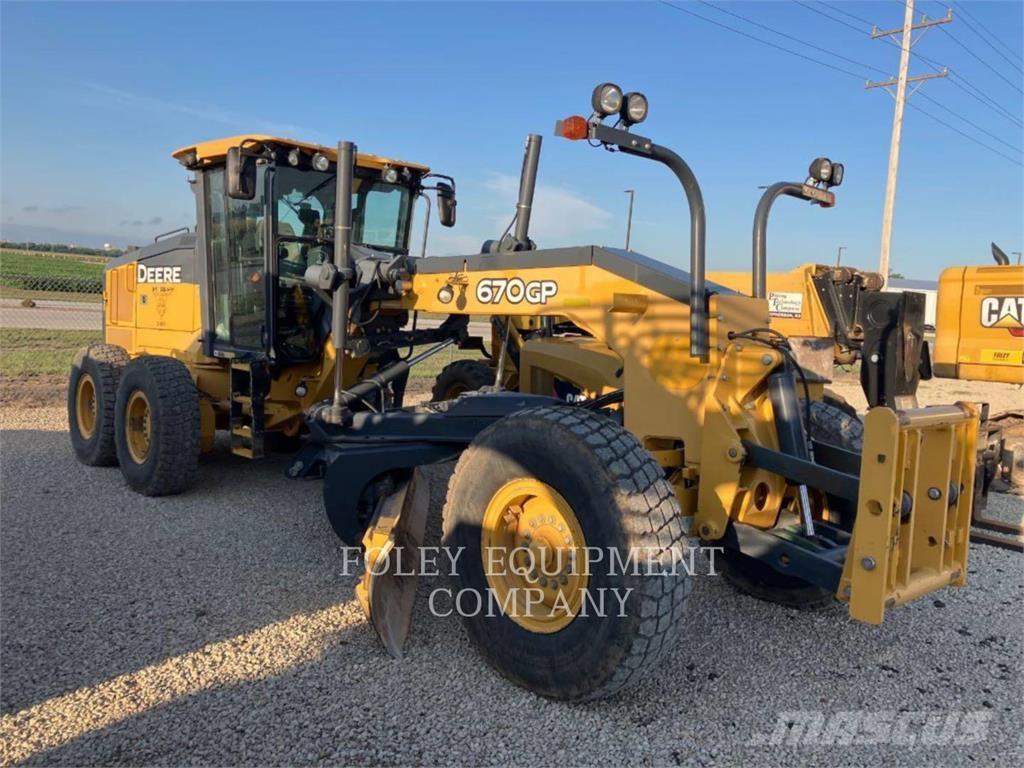 John Deere 670GP Vejhøvle / Gradere