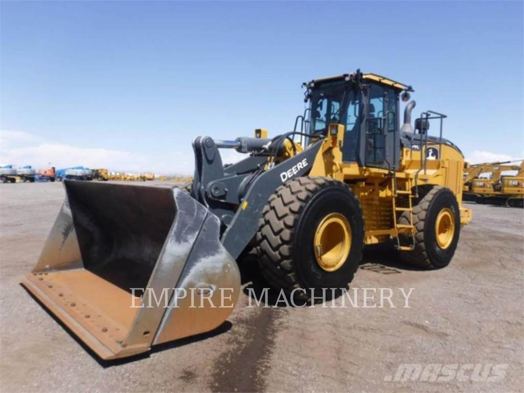 John Deere 744L Læssemaskiner på hjul
