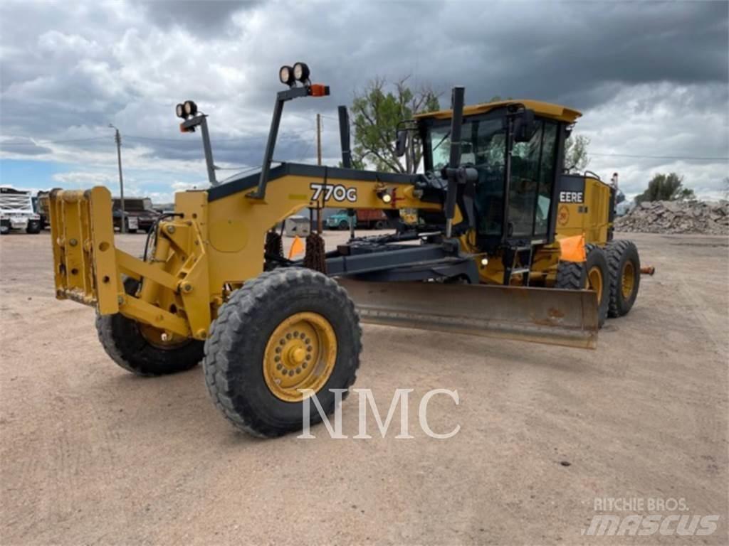 John Deere 770G_JD Vejhøvle / Gradere