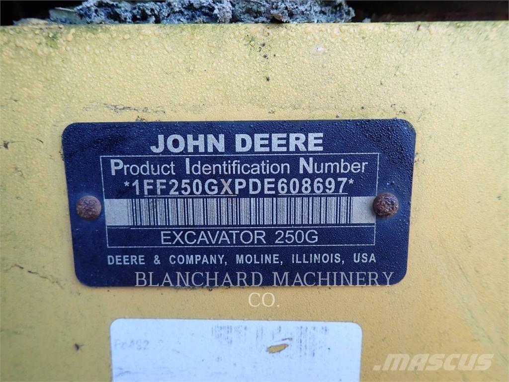 John Deere & CO. 250G LC Gravemaskiner på larvebånd