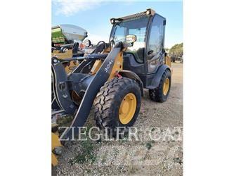 John Deere & CO. 304L Læssemaskiner på hjul