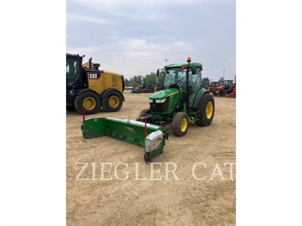 John Deere & CO. 4066R Traktorer