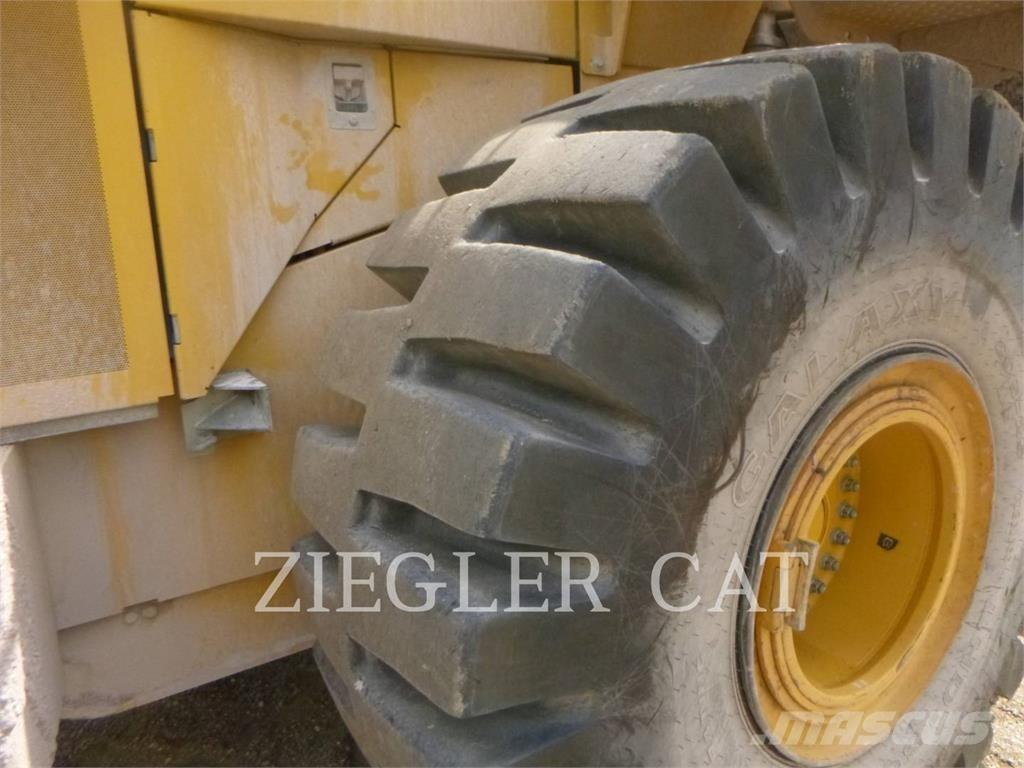 John Deere & CO. 844K III Læssemaskiner på hjul