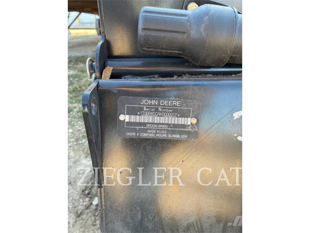 John Deere & CO. BR60C Bomlifte med knækarm