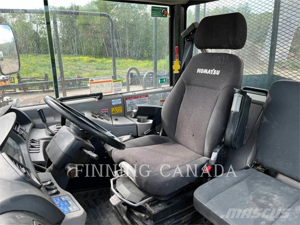Komatsu CANADA HM300-3 Terrængående lastbiler