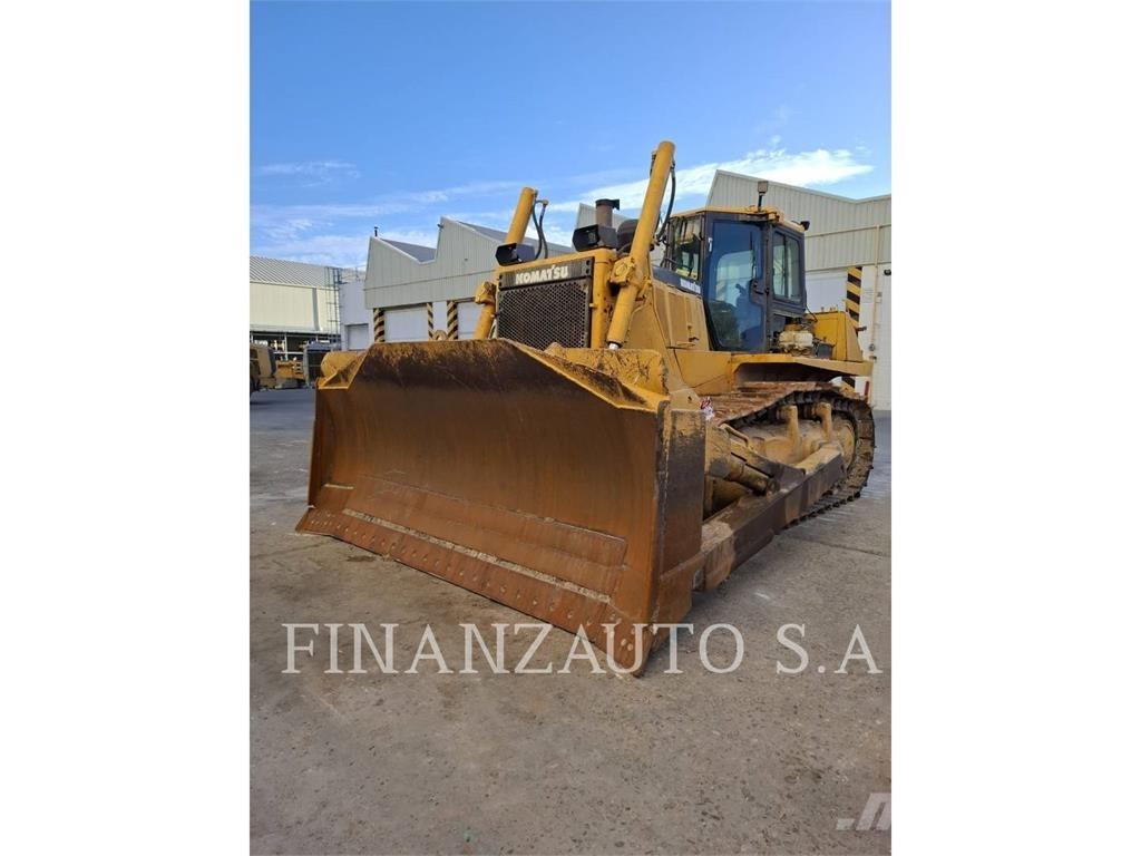 Komatsu D155 Bulldozer på larvebånd
